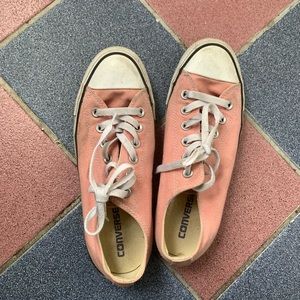 peach pink low rise converse sneakers